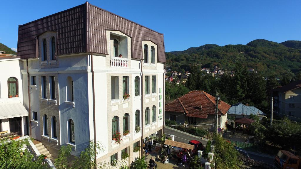 Pensiunea Eden Baile Olanesti Exterior photo